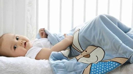 Kaip išsirinkti geriausią antklodę kūdikiui?